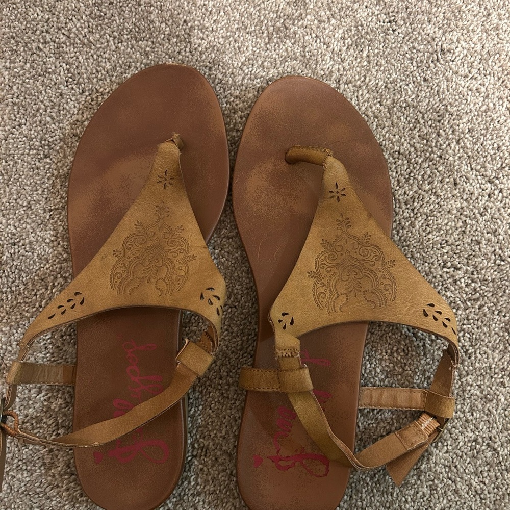 Jellypop Tan Sandals with Design